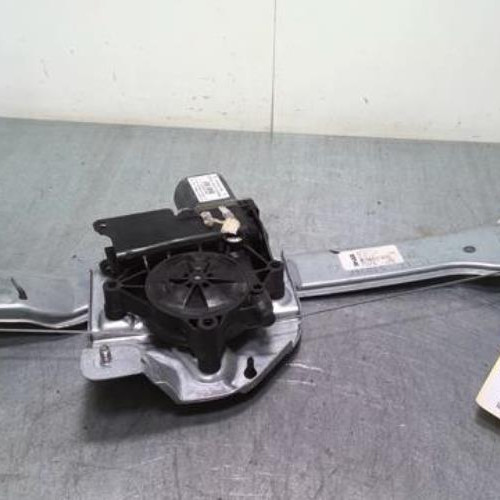 74850393-a7c705b0-8854-4245-a44e-1ab0319cae0a-Piece-74850393-Moteur-leve-vitre-avant-gauche-9816402180-PEUGEOT-208-1-PHASE-2-16-BLUE-HDI-8V-TURBO-95f56b6ee384de0b7659b1d3ed3c84d162ebb29243fed8705726e69d8c1940cf_m.jpg