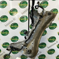 Piece-Berceau-avant-8200766078-RENAULT-CLIO-3-PHASE-1-5d9830b517a88895796386fb775c5de104e0948426bbab56dbf6e08142d9aaea_mtn.jpg