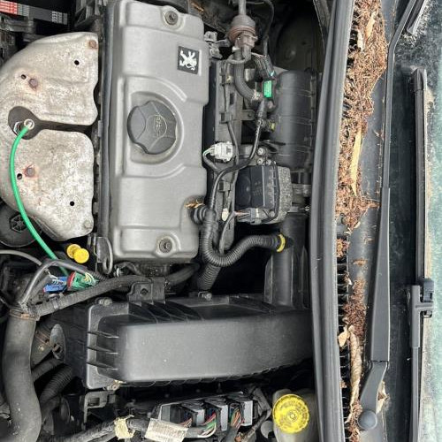 Vehicule-PEUGEOT-207-PHASE-1-2007-40efe1ab7474b3af6cf10d6d5a3f62034f2b24e20c65490c8e65cf2ce1cd909c_mtn.jpg