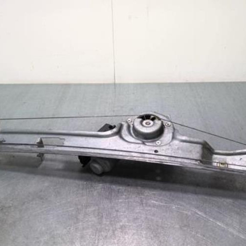 75151276-9e96cf07-1d97-4394-bda2-67789f55097a-Piece-75151276-Moteur-leve-vitre-avant-gauche-RENAULT-SCENIC-2-PHASE-1-15-DCI-8V-TURBO-c6cccc1d54c1e406758530fc26a5f087ad43e060ce1ecf6667db558db905bf9b_m.jpg