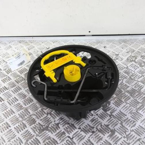 75200620-4ef974c2-225d-4523-8634-6ff2b9021e31-Piece-75200620-Cric-RENAULT-CLIO-2-PHASE-2-14i-16V-38373ff147f4f5f6ac9fef3747c669a7621e53ea24f08dfd54e05f871a229ded_m.jpg