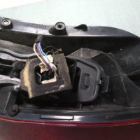 75214980-7fdaee86-d651-4ef9-80e5-a1fb1c703d1c-Piece-75214980-Feu-arriere-principal-gauche-8200474328-RENAULT-GRAND-SCENIC-2-PHASE-2-19-DCI-8V-TURBO-bd63444edaa8606bd81287e9865b4145370b5f5d6a94ba57664422b092840a67_m.jpg