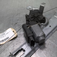 75215326-15fec971-1170-4427-9fc1-7e3355f2a876-Piece-75215326-Moteur-leve-vitre-avant-droit-8201010936-RENAULT-GRAND-SCENIC-2-PHASE-2-19-DCI-8V-TURBO-d47ae70dc663999cf6f584b58774205bbb459caa320ed9bfbcbbd0fc12b8baa4_m.jpg