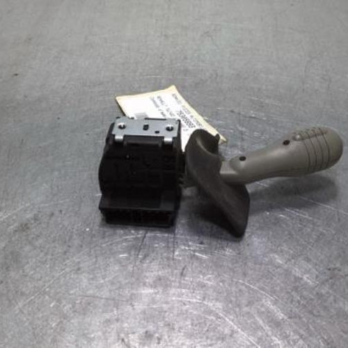 75305893-c3e2a680-8762-4e0b-8fcb-83d6844e82c3-Piece-75305893-Commodo-dessuie-glaces-RENAULT-TWINGO-1-PHASE-3-12i-8V-050fc0ce8284615cfca34170ba377e38066061f4e54f168cefd384422b7dc764_m.jpg