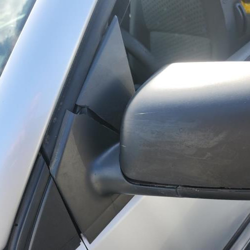 Vehicule-VOLKSWAGEN-POLO-4-PHASE-1-2002-8d0f65406c1680db670eb0ad1e5566452b71bcedf54adefa181b0f589111c3b5_mtn.jpg