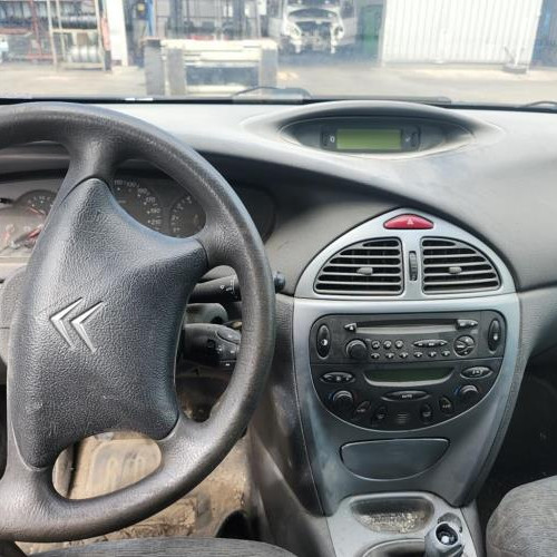 Vehicule-CITROEN-C5-1-PHASE-1-2004-59e4f8c2774a5216e93667c106b9d08a20b0a23ef35417afa02ddf9b1f466945_mtn.jpg