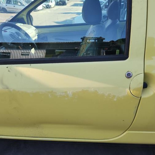 Vehicule-RENAULT-TWINGO-1-PHASE-2-1999-9137f7a94001b0385f776de5a27c6711309f769a648b9fbfe170192c58aa429b_mtn.jpg
