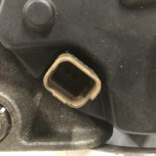 75439355-cb0226d7-fac0-41f8-968c-af13d85edaac-Piece-Alternateur-8200660045-RENAULT-TWINGO-1-PHASE-2-6a3dba52cbf0cfe75a8bb2c2063d680a88946326811c9554212890a706ba2f6d_m.jpg
