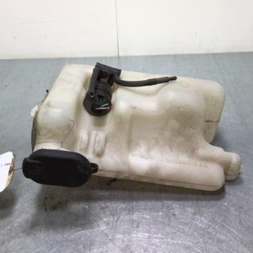 75439368-9de6d1b1-f515-4b88-a388-548afe35afca-Piece-75439368-Vase-de-lave-glace-7700817588-RENAULT-TWINGO-1-PHASE-2-12i-8V-2e89d898a8260a9981bd6a6469dc3cc163d2e5a98c48d8510e731cc89f28b83e_m.jpg