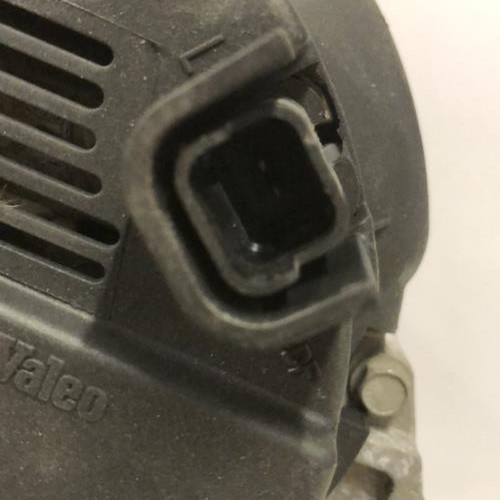 75530128-c1261c0d-de83-4ff8-a40f-22aad30e395b-Piece-Alternateur-8200373636-RENAULT-CLIO-2-PHASE-2-34352560a1a409a201d972668faafff89c3e41d312b4e79453062b0ed28afee7_m.jpg