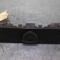 75530132-42a84b14-d565-4f64-8476-25602bb89ad9-Piece-75530132-Bouton-de-warning-RENAULT-CLIO-2-PHASE-2-15-DCI-8V-TURBO-be1d6755ba17e16a264a47b7bc552bb2d1b6571467d6455870925536ca8d781e_m.jpg