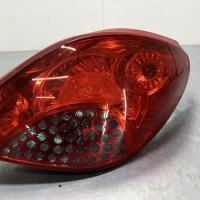 75847786-73049425-9abb-4f90-a50f-27bff0f4d091-Piece-Feu-arriere-principal-droit-feux-6351CE-PEUGEOT-207-PHASE-1-CABRIOLET-af03a0c9c3cd4dfa6aec00a231f9aecd113000aa3a161433d7d9793a2bc60bdd_m.jpg