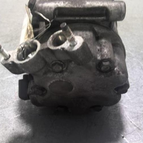 75847896-69ecb08b-984e-4091-9635-45319dfa9ed4-Piece-75847896-Compresseur-clim-9659875780-PEUGEOT-207-PHASE-1-CABRIOLET-16i-16V-8057650b0d91b05413a271b223a5c56f14d365a0391b0a2834017f81ce0458e9_m.jpg