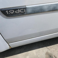 Vehicule-RENAULT-GRAND-SCENIC-2-PHASE-1-2005-e61602bb01e97ccf431ab5dab4b7dcd04e3e5c18e8d8645be09aed685e2943b6_mtn.jpg