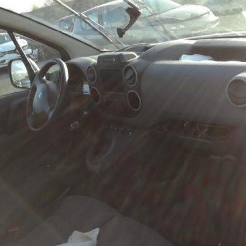 Vehicule-PEUGEOT-PARTNER-1-6-2018-577a8f0ddf29774e54c108934ef916331e0513cbba8bf2cf152934ec3a21912c_mtn.jpg