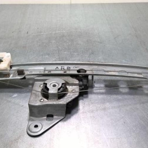 76144424-10156142-6a58-4042-9d68-ff1324165cfb-Piece-76144424-Moteur-leve-vitre-arriere-gauche-RENAULT-MEGANE-2-PHASE-2-16i-16V-46db00694aa8e2a465ee980a877172aa2d912400071428304f882230705afa17_m.jpg
