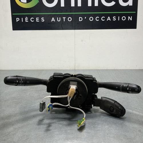 76206922-5f2942b2-53f5-4775-b201-2f4b13069cf5-Piece-Com-Bloc-Contacteur-TournantCommodo-Essuie-GlaceCommodo-Phare-96605636XT-PEUGEOT-206-PHASE-2-a4eac306cd87e16e4ab6952f3f2304d6a689222b851e36163804f3e3aa1e438a_m.jpg