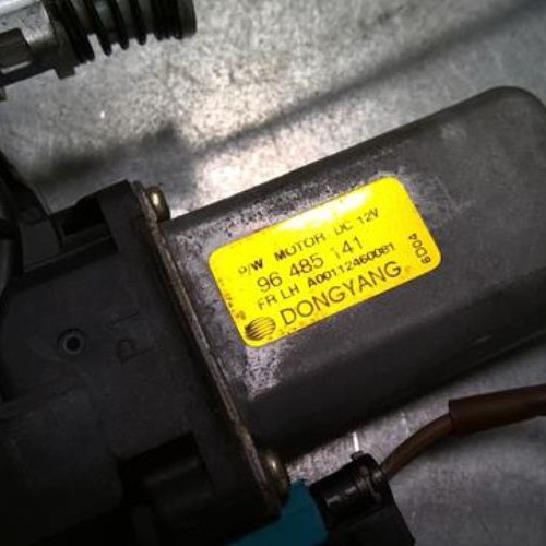 76257789-42fb7880-2236-448b-b766-b2c41677be73-Piece-76257789-Moteur-leve-vitre-avant-gauche-96485141-CHEVROLET-MATIZ-2-10i-8V-67012d457512bb2f8db6482d195e5949d340fa0ae7d5da9c8f3feada4e086427_m.jpg