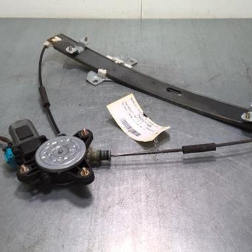 76257789-73e1f004-89b6-4f83-b4b5-35f4b5daf6d1-Piece-76257789-Moteur-leve-vitre-avant-gauche-96485141-CHEVROLET-MATIZ-2-10i-8V-2e1e463fd9046cce9b4abdcf7fac103955e10a5f2b762c7d4c9d0a7ecfcfe5cc_m.jpg