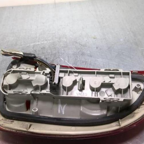 76264545-3b7bad47-7162-4611-bb47-6aaf4379fc8b-Piece-76264545-Feu-arriere-principal-gauche-OPEL-CORSA-B-PHASE-1-14i-8V-b12ddce139d9f3e27c6d6e1d0ec37bd4d55cf61e18bb366cd75d277325ddab7b_m.jpg