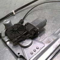76275262-1e9436fd-5e27-4906-b7f9-7bcf85a10982-Piece-76275262-Moteur-leve-vitre-avant-droit-9222CF-RENAULT-CLIO-3-PHASE-2-15-DCI-8V-TURBO-0f90c305f2651859e64bf4028d7aa5ebdd25dde6bddd5b22d81e757f16514da0_m.jpg