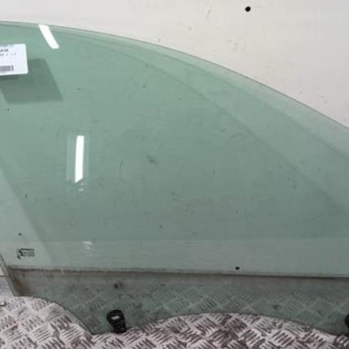 76306030-ec2441d7-f445-45ca-862a-b6706d9915fc-Piece-76306030-Vitre-avant-droit-8200427616-RENAULT-CLIO-3-PHASE-2-15-DCI-8V-TURBO-262ea5db2e01d0f449609df3bd1bcfe6be1ce92cb5de9cb89a64fa934110e77e_m.jpg