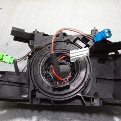 76306442-5b7af824-2943-4fad-86b4-c041d83ca13a-Piece-76306442-Contacteur-tournant-RENAULT-CLIO-3-PHASE-2-15-DCI-8V-TURBO-4dc87d2060bfe14d04da068627d4e20fcf052805e02335f591aa6a7411d514c9_m.jpg