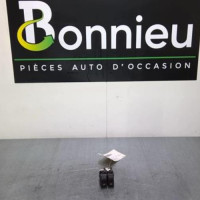 76306448-c3d66ddc-5fd8-476d-b4ba-66658d830ff1-Piece-76306448-Interrupteur-de-leve-vitre-8200214943-RENAULT-CLIO-3-PHASE-2-15-DCI-8V-TURBO-6eab18cfba20e9cd90be77754bdaa6d2930cdd613cc36040218b7917df7389d7_m.jpg