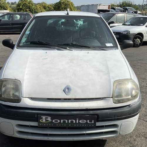 Vehicule-RENAULT-CLIO%25202%2520PHASE%25201-1999-e71d23614e04b462b18b84b9ce67bd43d7cc66457c077fb1c5e2ae4e39187f75_m.jpg