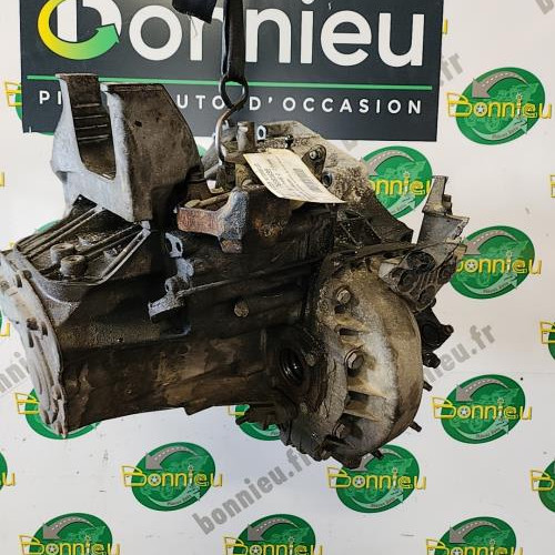 76581699-7bd27257-d0fb-485e-9367-438af232fd88-Piece-Boite-de-vitesses-1637302980-CITROEN-C5-1-PHASE-2-c5f9e02da2787291d1413a765ba147da97ed8efe99e66ad361498a4d63f1647e_m.jpg