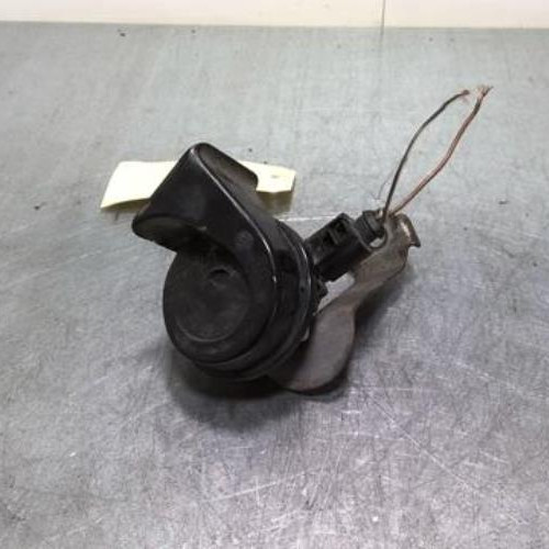 76607217-ac616b39-7392-4df6-bc3c-45d1563ee8fc-Piece-76607217-Avertisseur-Klaxon-SEAT-ALTEA-PHASE-1-20-TDI-16V-TURBO-af3a080da3b4c80701e02c9658bab22596dccdc048bcd94fcd9ece3a9fe303b7_m.jpg