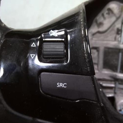 76666622-587f73f3-6812-4de6-adcd-6871809a7a69-Piece-76666622-Volant-96785124ZD-PEUGEOT-308-2-PHASE-1-12-PURETECH-12V-TURBO-4a136d6296ba49b249fc838232dbc18831a4fb7bbb7d2ad416866385b267a651_m.jpg