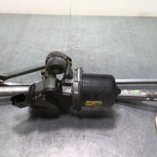 76909601-6632417a-680f-48e9-a55c-5c2d932da00c-Piece-76909601-Moteur-essuie-glace-avant-00006401F4-CITROEN-C2-PHASE-1-14-HDI-8V-TURBO-01f6fffd37897c3cc9a37666a3d308306764657f1c735e6a82173c89cc70a282_m.jpg