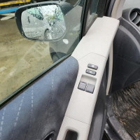 Vehicule-TOYOTA-YARIS%25202%2520PHASE%25201-2007-d5fb8d5a83d37e6439aa0eca17834d7824c5a5fe9a929f6e5b02e2a6cb66e55c_m.jpg