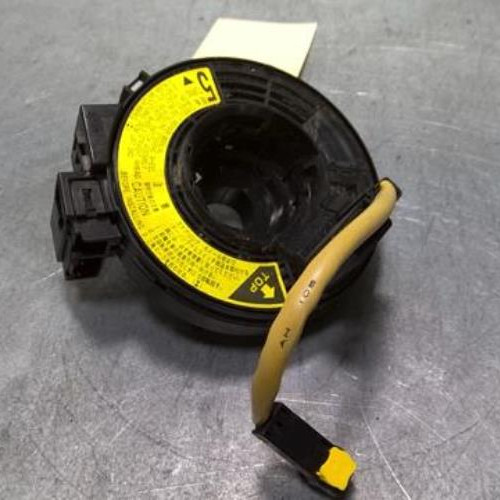 76957318-67ae5c2e-7042-4b74-acea-8f8535a5b20f-Piece-76957318-Contacteur-tournant-843060D011-TOYOTA-YARIS-1-PHASE-1-10i-16V-4debd9be86279b918c7829924a7c2df7ea4f490e74efca20606ef55afaefd25c_m.jpg