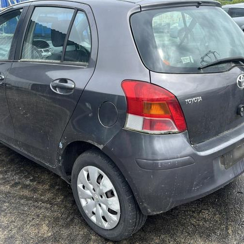 Vehicule-TOYOTA-YARIS-2-PHASE-1-2009-b8285cd6afbe9518d77115663e233b882f23202a5f629947df77f6e3543ad023_mtn.jpg