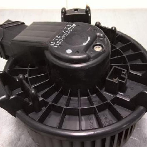 77052505-280b3555-d070-4f27-9af8-8056e134305c-Piece-77052505-Ventilateur-chauffage-871300D042-TOYOTA-YARIS-2-PHASE-1-14-D4D-8V-TURBO-157c431b787813d710d27a47965312d72fd310445cb765d01d0d175025237bb3_m.jpg