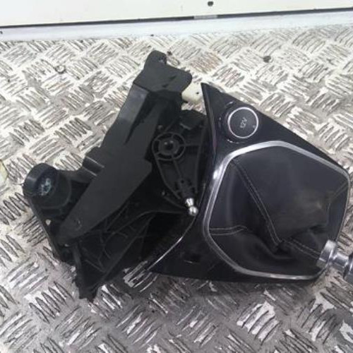 77111529-2849308f-5eab-45ac-a7f8-91e84e0820fd-Piece-77111529-Levier-de-vitesses-FORD-FIESTA-7-PHASE-1-10i-12V-TURBO-c657c04a2476c89cb745a6ae9f2739ca5777a7438f9254b0c9ef2fa936271f8c_m.jpg