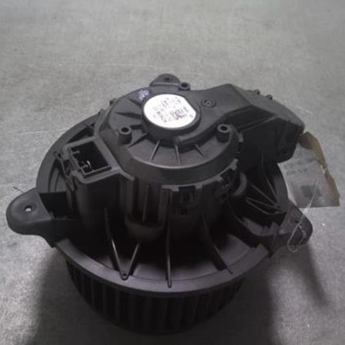 77111540-127ac70e-1fe8-4a83-893a-9c30db1dadb8-Piece-77111540-Ventilateur-chauffage-2067889-FORD-FIESTA-7-PHASE-1-10i-12V-TURBO-a3cab9d3fd46bd1c3f72894e6539fddfa77cfc54d6e977d06445624baa0f5c41_m.jpg