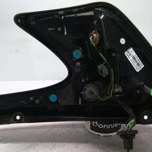 77336316-4fc39ac7-ea5a-48ff-898d-56a8e00bcbfc-Piece-77336316-Feu-arriere-principal-gauche-26555-BV80B-NISSAN-JUKE-1-738707a10deec7f43c1535bdf4658b5ab4e228d9606429f50cb8fc6e74e8b526_m.jpg