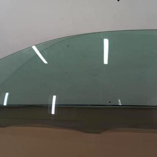 Vitre avant gauche