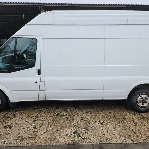 Vehicule-FORD-TRANSIT%25204-2006-0025f2efac26e4ba52cf4724b8003ee6099d72952e719552bce7680761e6d200_m.jpg