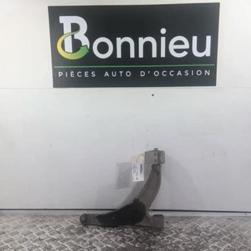 Bras inferieur avant droit