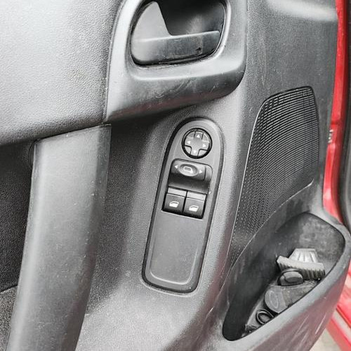 Vehicule-CITROEN-C3-2-PHASE-2-2016-3b7a741363e8402f11e5cff76ddc51b92d924d08e5f23c456a1bf87acc85dfb0_mtn.jpg