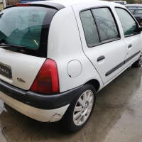 Vehicule-RENAULT-CLIO-2-PHASE-1-2001-9802330393fe43c97b6434a61aca606f162efdeecfb9f66ff975a8b1f9d1cf22_mtn.jpg