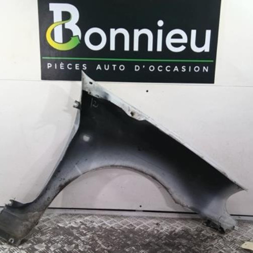78649209-1567777b-1b78-4c00-a949-bc4f8d3debc5-Piece-78649209-Aile-avant-gauche-7701473025-RENAULT-CLIO-2-PHASE-1-12i-8V-62b4146addbee6fb5e2a51158e3261606e68716d4c8a507d0676aec8e840b6e7_m.jpg
