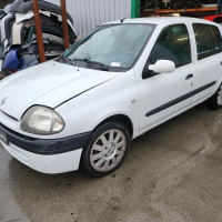 Vehicule-RENAULT-CLIO-2-PHASE-1-2001-7069f0dfd93b18e1b7aba8cda2290137ad221dc4bd62f2feda804719b51fa1b1_mtn.jpg