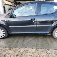 Vehicule-PEUGEOT-107-PHASE-2-2007-f02e2df7dd885e83ad7b53757ea1ef8b3edad6138ecbbec2a345a5e12b2fcb17_mtn.jpg