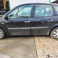 Vehicule-RENAULT-SCENIC-2-PHASE-2-2007-30b30abe866dc4949ea769eee2d596cbf2c6c58832d13a421c909806355df449_mtn.jpg