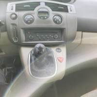 Vehicule-RENAULT-SCENIC-2-PHASE-2-2007-f30a8cfab463319aeceb16ef9a8cf27ed15d46a75d348f83b484119a16d3f9c5_mtn.jpg